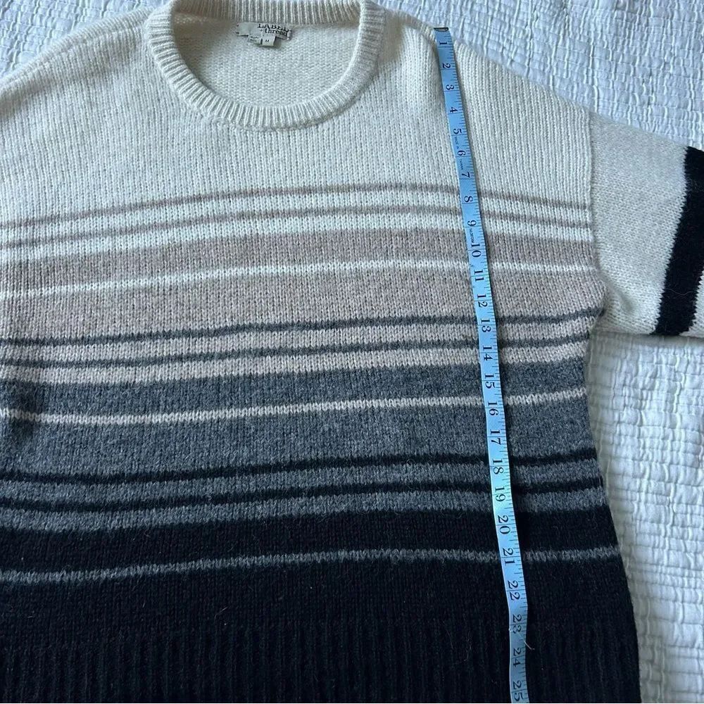 Women’s Alpaca Blend Oversized Sweater Extra Long Sleeves Neutral Ombré Medium - Picture 11 of 13